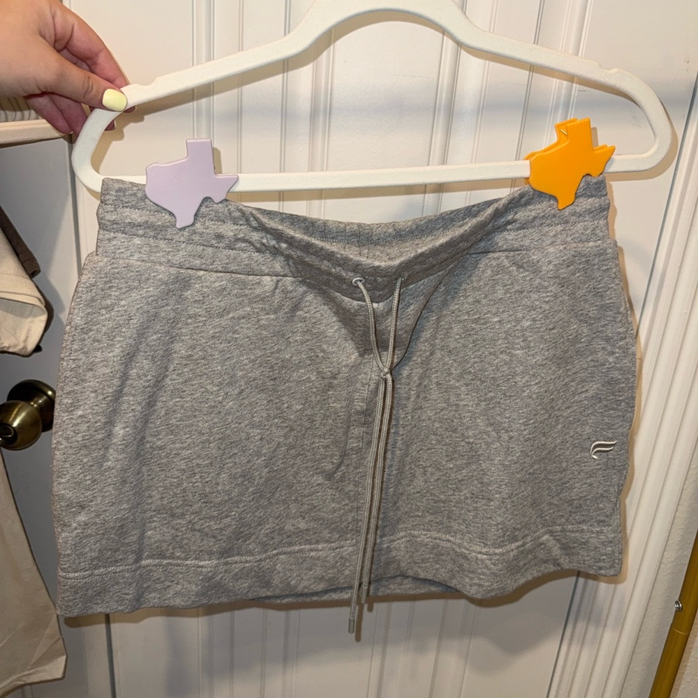 Fabletics Heather Gray Skirt with Drawstring